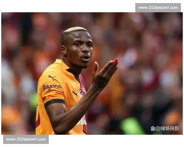 奥斯梅恩脚踝伤缺世预赛 加拉塔萨雷派专机紧急接回